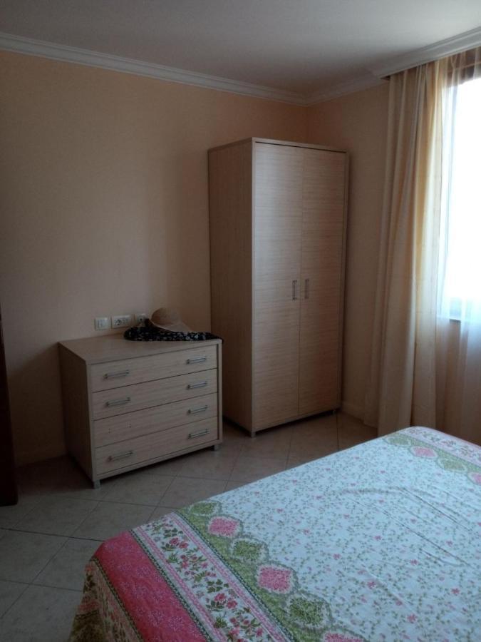 Private Holiday Flat By Seaside - Santa Marina- סוזופול מראה חיצוני תמונה