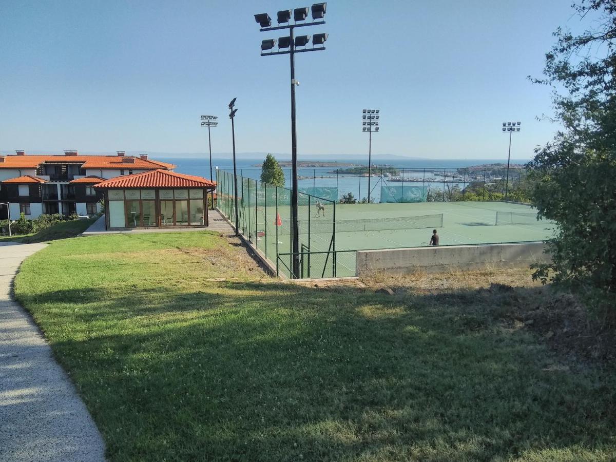 Private Holiday Flat By Seaside - Santa Marina- סוזופול מראה חיצוני תמונה